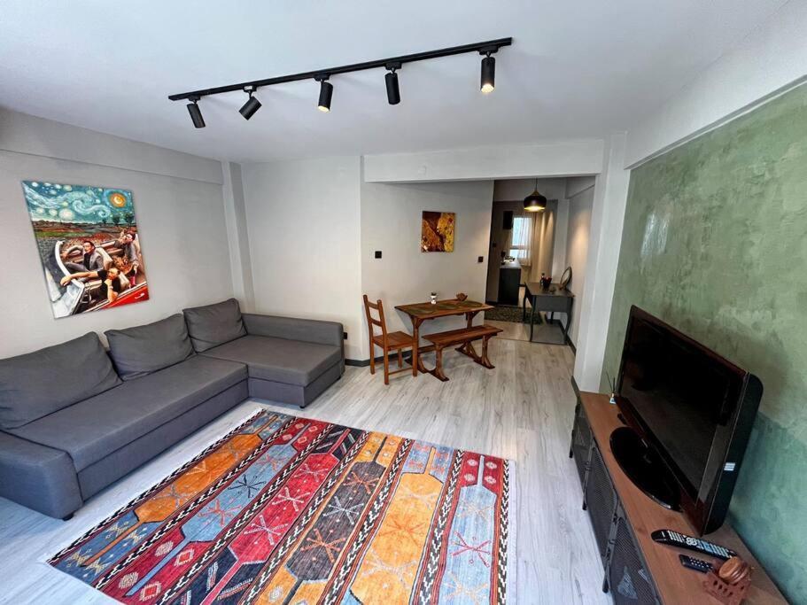 Central & Cosy Flat For 4 Person Istanbul Exterior photo